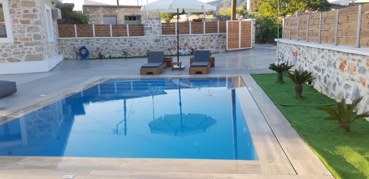Double Bee Villa With Private Pool Agios Konstantinos  Extérieur photo