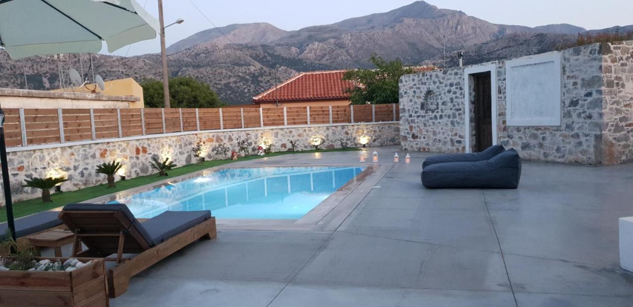 Double Bee Villa With Private Pool Agios Konstantinos  Extérieur photo