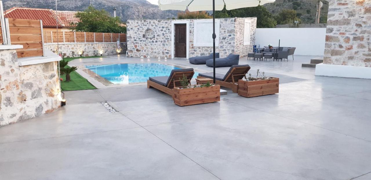 Double Bee Villa With Private Pool Agios Konstantinos  Extérieur photo